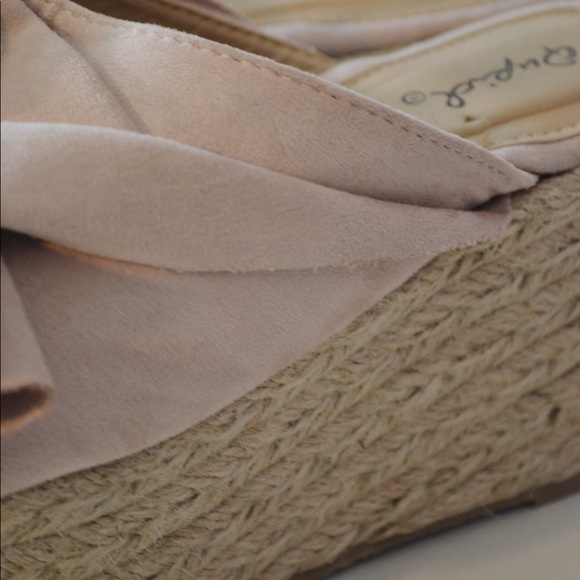 Pink Wedges - Picture 4 of 4